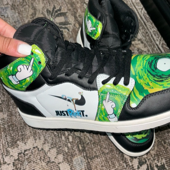 Men’s Rick and Morty Nike High tops - Picture 2 of 5